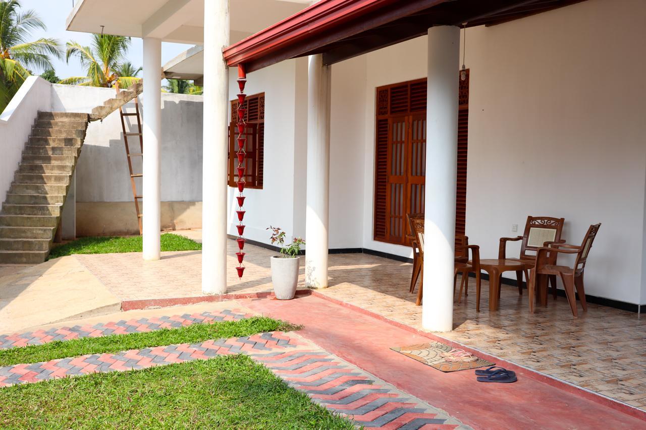 Mirissa Gold Rush Villa Exterior photo